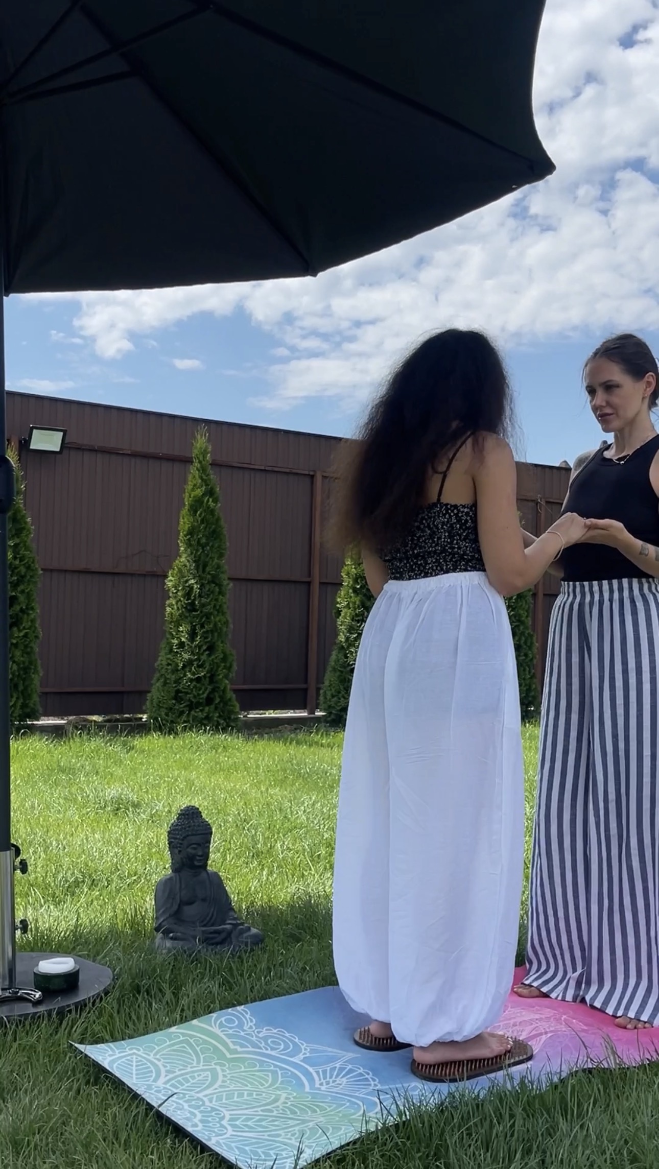 Практика стояння на цвяхах